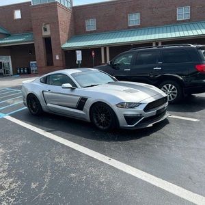 Meet your Posher, Adam